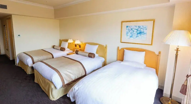 Трёхместный номер Superior с видом на парк Hotel Okura JR Huis Ten Bosch