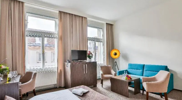 Полулюкс Executive Apartments Embassy by LH