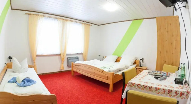 Четырёхместный номер Standard Hotel Waldoase Hirschbüchenkopf