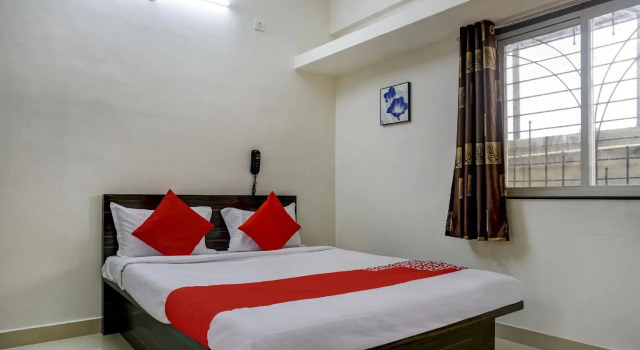 OYO Flagship 79177 Hotel Komfort Inn