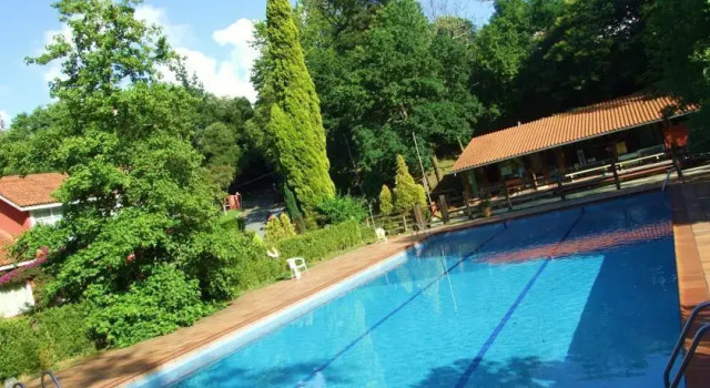 Bungalow Camping Los Manzanos, Book Campground Santa Cruz Artabro Gulf