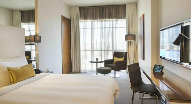 Centro Waha by Rotana, Buchen Sie Hotel Hotels in Provinz Riad mit Pool, Schwimmbad