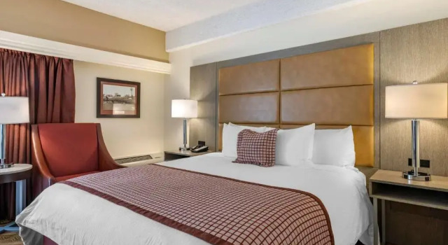 Номер Standard с балконом Best Western Plus Thousand Oaks Inn