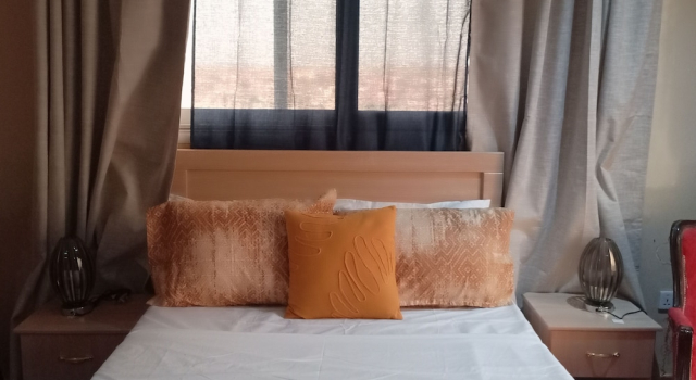 Sally Beach Hotel Yenne, Book Hotel Hoteller i Siendou med parkering, Parkering