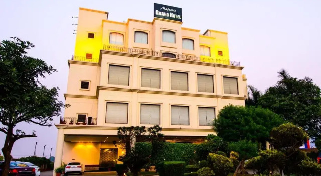 Номер Deluxe Hotel Majestic Grand