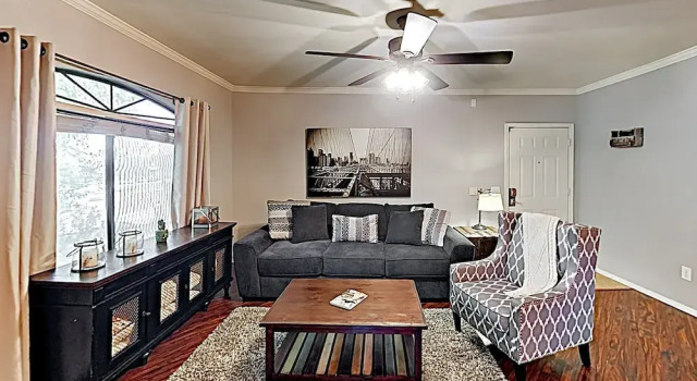 15095 Scottsdale - 2 Br Condo