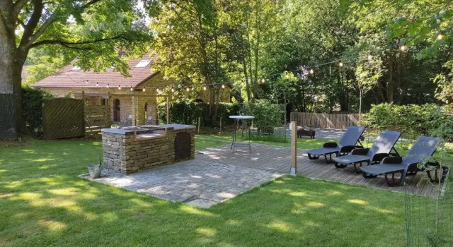 Вилла Superior Villa Sous-Bois Marie
