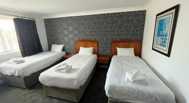 Трёхместный номер Standard Roman Way Hotel A5 Cannock