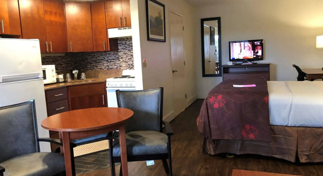 Best Western College Way Inn, Book Hotel Hoteller i Burlington med pool, Swimmingpool