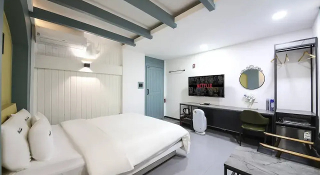 Номер Standard Renaissance Hotel