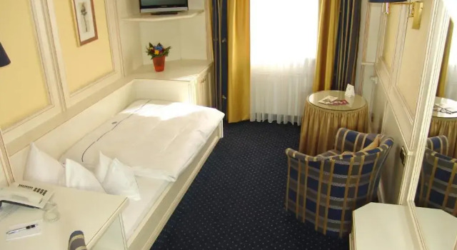 Одноместный номер Standard Hotel Coellner Hof