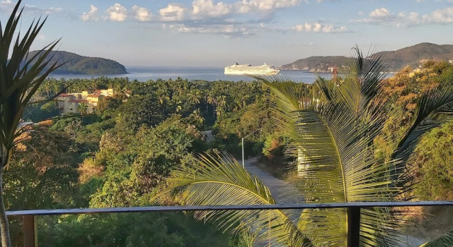 Люкс Deluxe Casa Arcoiris Zihuatanejo B&B