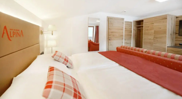 Двухместный номер Deluxe с балконом и с видом на горы Hotel Alpina Superior