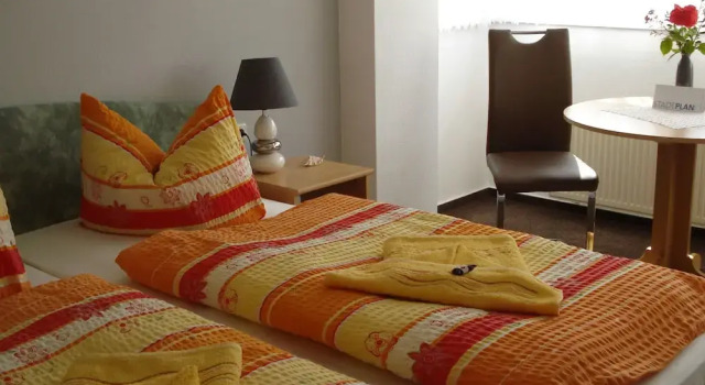 Sunny Apartment in Kühlungsborn near Sea Beach, Забронировать Апартаменты/квартира Отели Кюлунгсборн с парковкой, рядом с Pier, Парковка