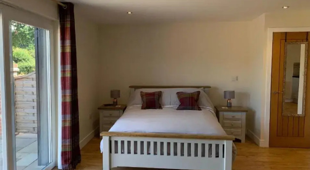 Plumptons Farm Holiday Lodges, Забронировать Фермерский дом Фермерские дома Колчестера, Фермерский дом