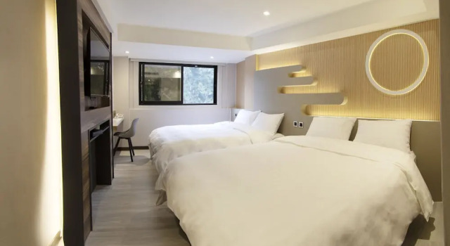 Четырёхместный номер Deluxe Alishan Shermuh Int' Tourist Hotel