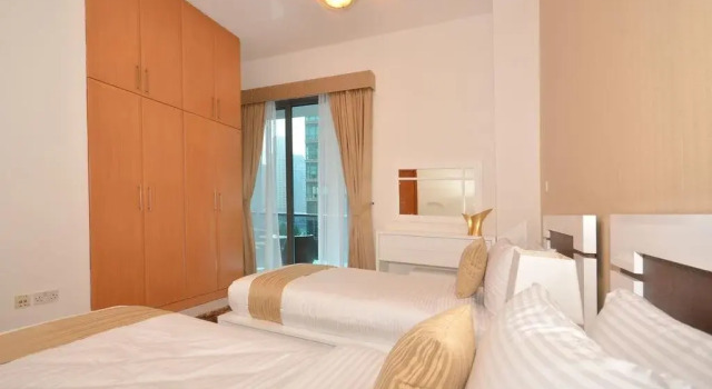 Azure Residences by Hometown Holiday Homes, Забронировать Отель Отели Эмирата Дубая 5 звезд, рядом с Dubai Marina Yacht Club, 5*