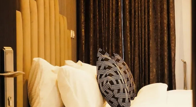 Апартаменты Premium Adeloo Suites