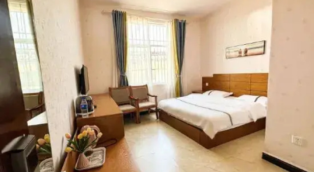 Lanping Huaxin Homestay, Prenota Hotel Dali Yunnan