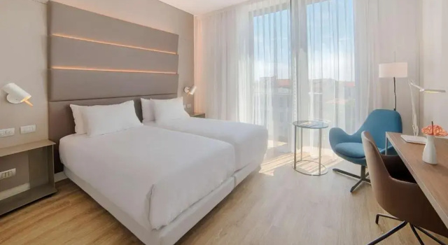 Двухместный номер Superior с видом на канал Avani Rio Novo Venice Hotel