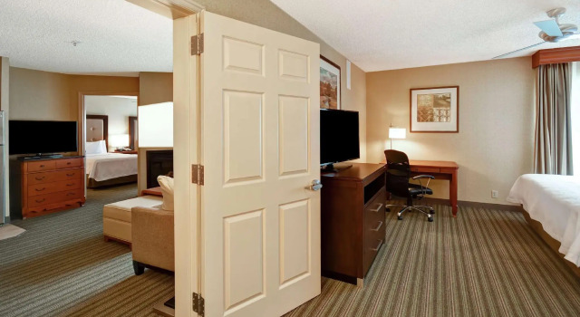Четырёхместный номер Standard с 2 комнатами Homewood Suites by Hilton Salt Lake City - Midvale/Sandy