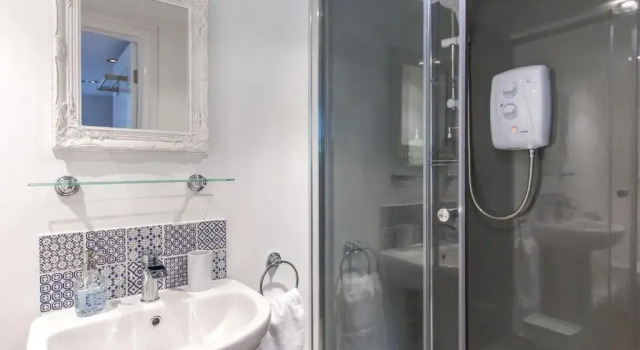 Deluxe Doppel Zimmer 3 Berkeley Square Guesthouse