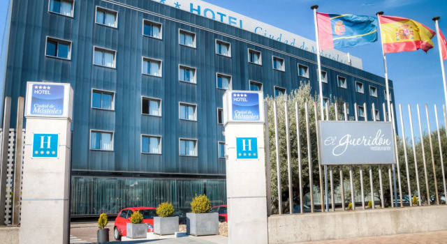 Hotel Ciudad de Móstoles, Varaa Hotelli Hotellit Madridin maakunta aamiaisella, Aamiainen