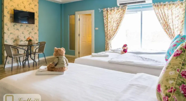 Номер Deluxe Gallery Lake View Hotel