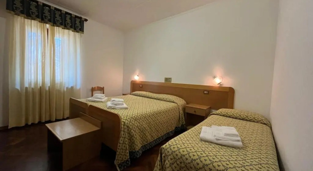 Standard Dreier Zimmer Hotel La Torretta