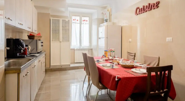 Апартаменты 4-bdr Apt Among Colosseum&termini 10-people