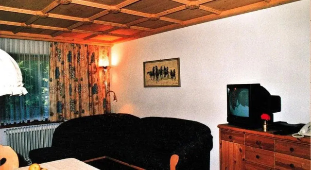 Gästehaus Strauss, Забронировать Отель Зефельд-ин-Тироль Karwendel, рядом с Горнолыжный подъемник Хохангербан