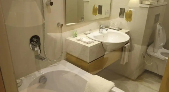 Номер Premium The Chancery Hotel