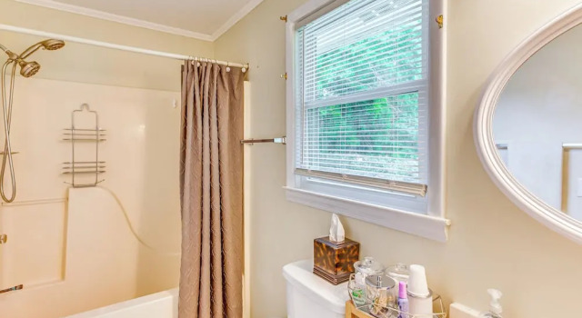 Коттедж с 2 комнатами Charming Shallotte Home ~ 4 Mi to Ocean Isle Beach