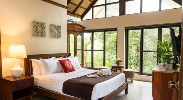 Номер Premium Spacio Caliraya Bed & Breakfast