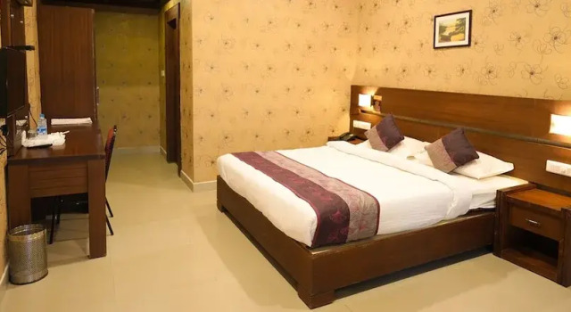 Номер Deluxe Hotel Vkj International