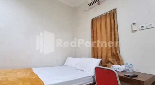 De Peppzzz near UGM Yogyakarta RedPartner, Book Hotel Sleman Yogyakarta Province