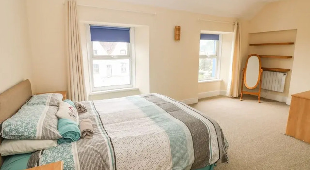 4 Cambrian Terrace, Забронировать Дом для отпуска Сондерсфут 