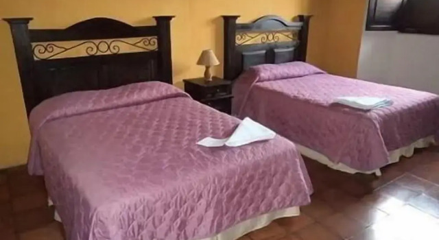 Четырёхместный семейный номер Standard Цокольный этаж Chez Juanca Hotel Cafe