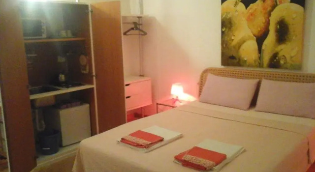 Studios 10