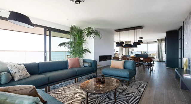 Maris Apartments
