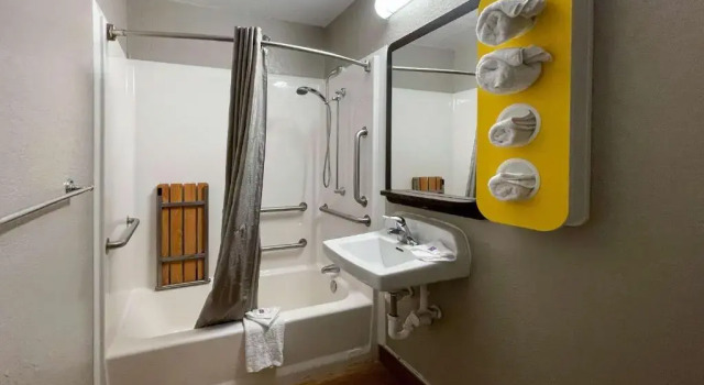 Двухместный номер Standard Motel 6-Camp Springs, DC - South Camp Springs