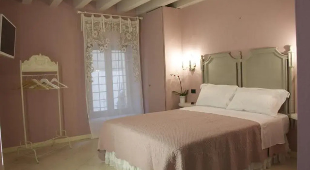 Corte Ristori Rooms, Забронировать Отель Отели Вероны с парковкой, рядом с Башня Ламберти, Парковка