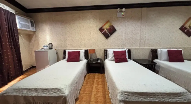 Четырёхместный номер Standard с балконом D'Japanese Tunnel Family Resort
