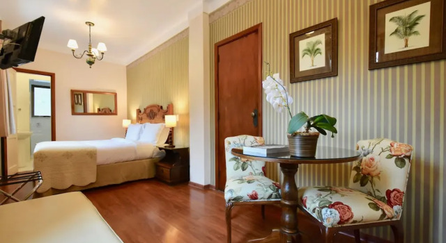 Трёхместный номер Deluxe с красивым видом из окна Hotel York