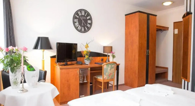 Номер Standard Pension Weinberg Güstrow