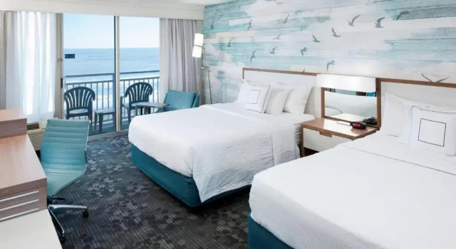 Четырёхместный номер Standard oceanfront Courtyard by Marriott Virginia Beach Oceanfront North 37th Street
