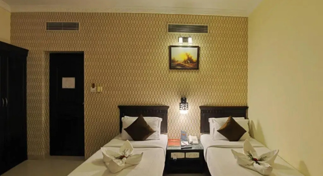 Двухместный номер Standard AMS Raj Palace Sundar