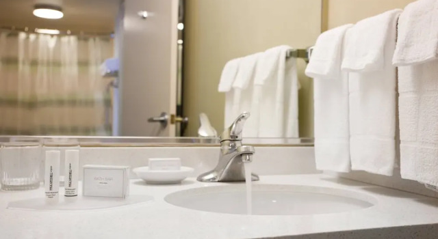 Четырёхместный люкс SpringHill Suites Los Angeles LAX/Manhattan Beach