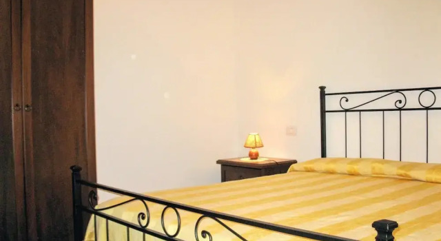 Коттедж Classic c 1 комнатой Lovely Farmhouse in Asciano with Swimming Pool