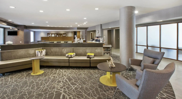 SpringHill Suites Minneapolis-St. Paul Airport/Eagan, Varaa Hotelli Hotellit Minnesota pysäköinnillä, Pysäköinti